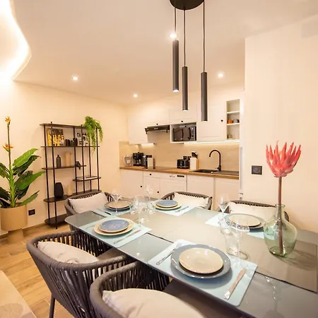 Palazzio T3 Design Pres Des Plages Et Du Palais Apartman *